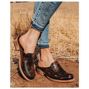 Freebird Slide With Me Monalisa Loafers Mules  Distressed Look Leather sz 7